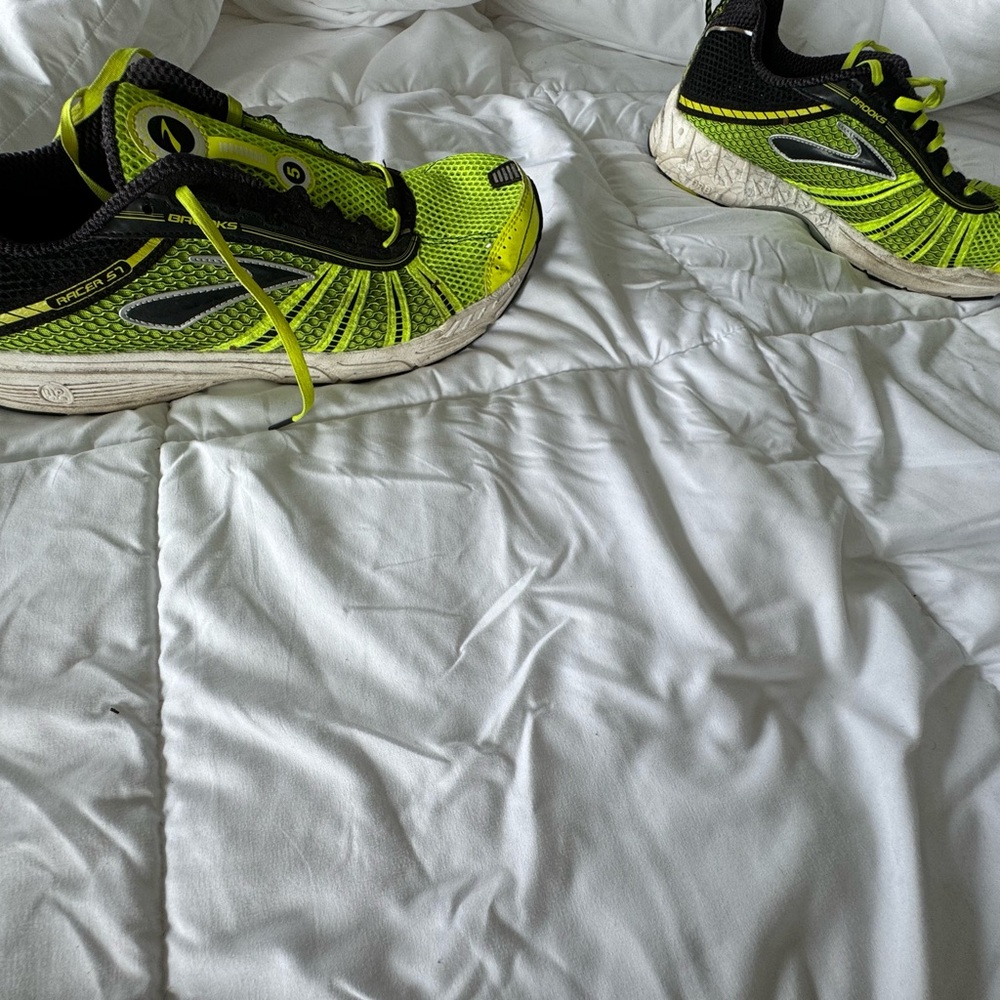 Men’s running shoes